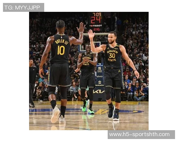 勇士队今日八人得分上双展现酣畅淋漓的进攻风采引发球迷热烈讨论